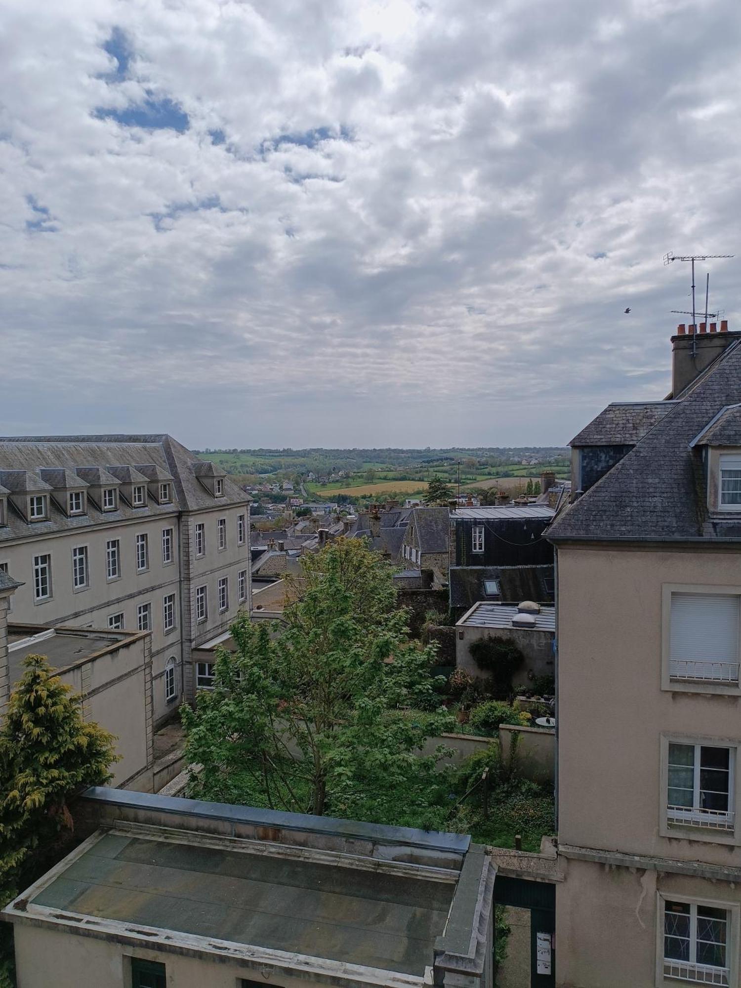 Elegant Studio ~Hyper Centre~ Apartment Coutances Luaran gambar